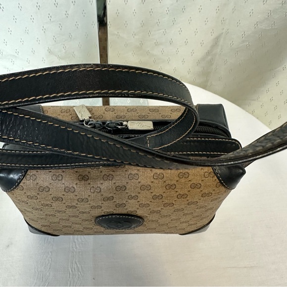 Authentic Vintage Gucci micro GG Black and Brown Crossbody Bag - Picture 6 of 15